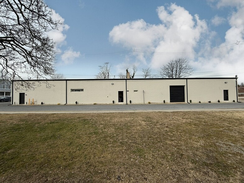 54 W Barber Ave, Woodbury, NJ for sale - Building Photo - Image 3 of 9