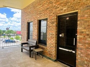 10221 Desert Sands St, San Antonio, TX for lease Interior Photo- Image 2 of 8