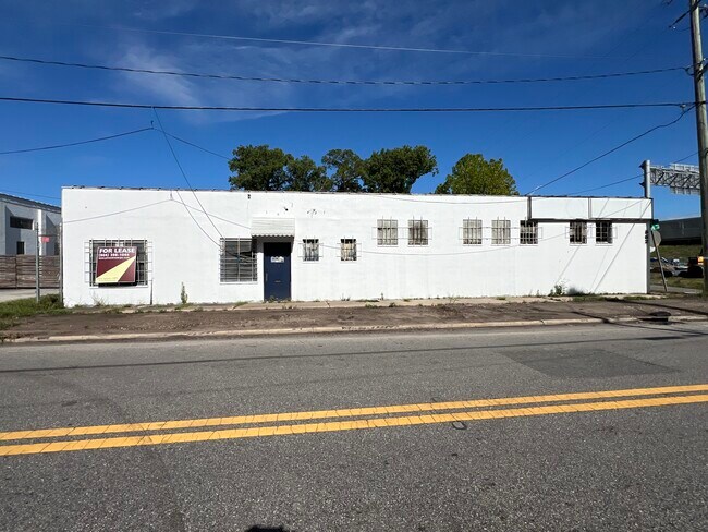 Plus de détails pour 562 King St, Jacksonville, FL - Industriel à louer