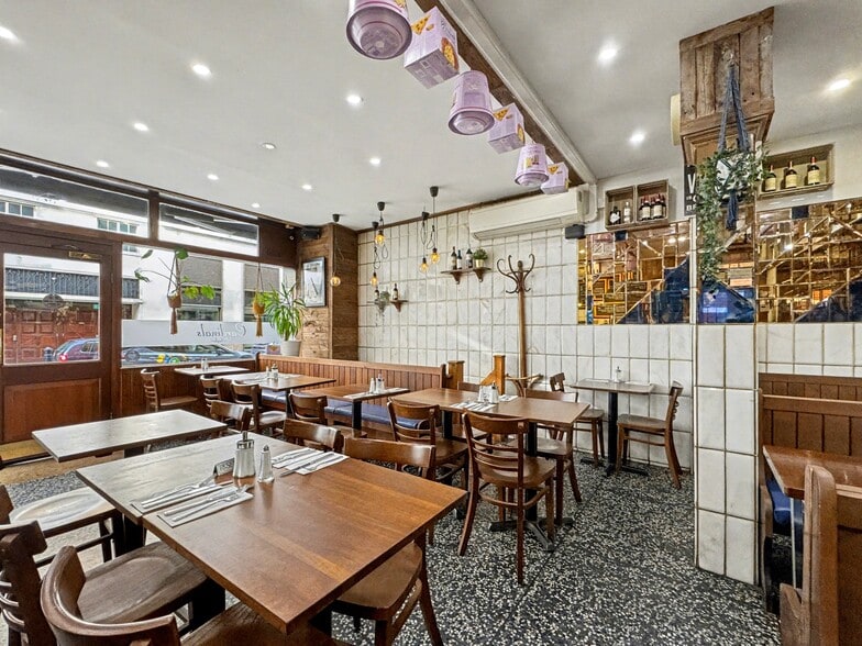 115 Park St, London for lease - Interior Photo - Image 3 of 13