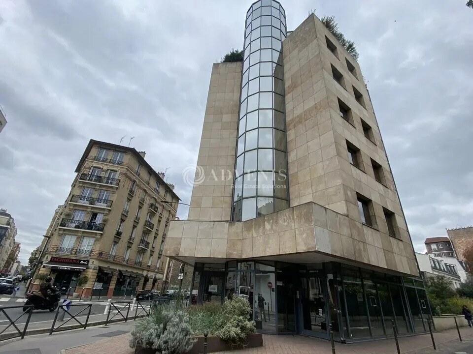 Bureau dans Boulogne-Billancourt à louer Photo du bâtiment- Image 1 de 10