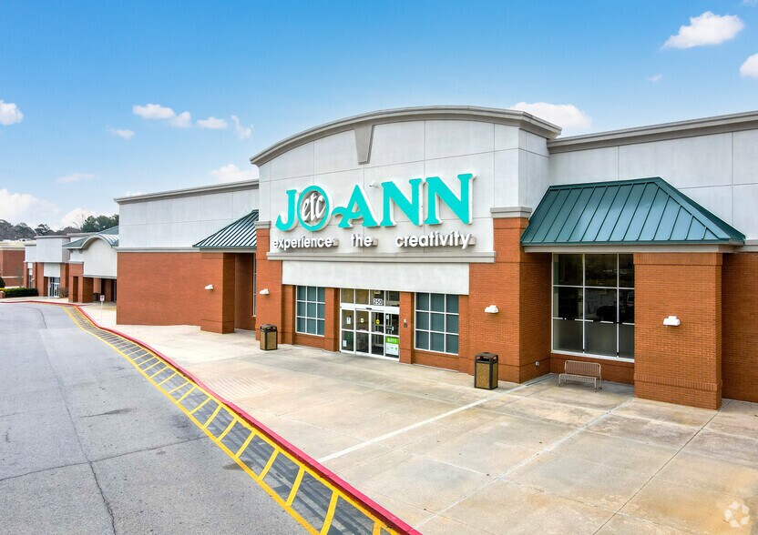 250 Pavilion Pky, Fayetteville, GA for lease - Primary Photo - Image 1 of 6