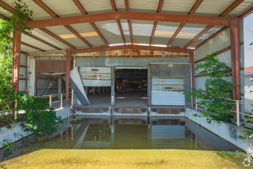 1001 Rainer Rd, West Memphis, AR à louer - Photo du bâtiment - Image 3 de 18