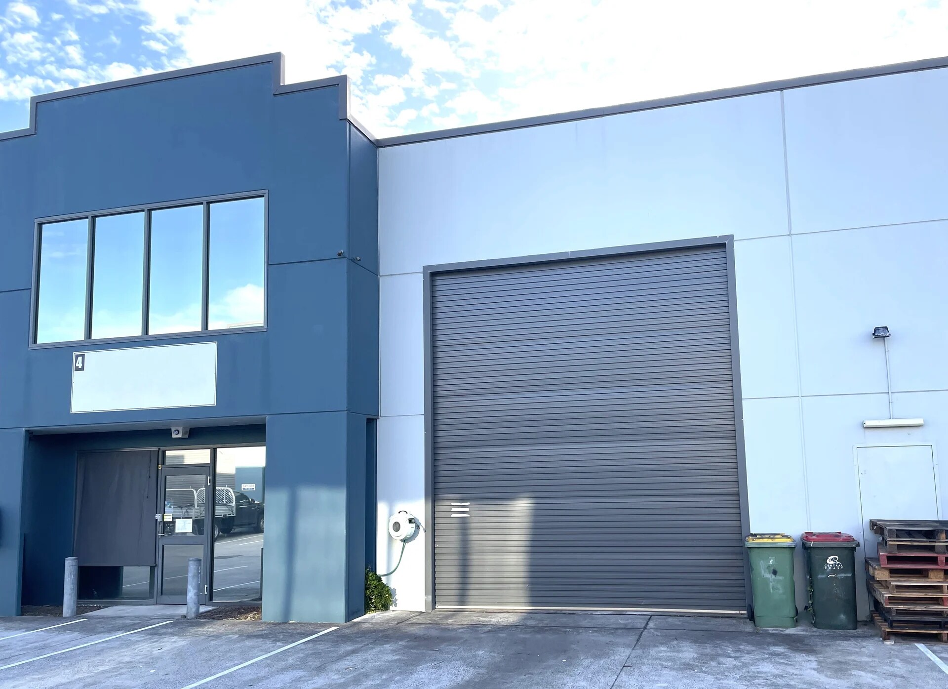 14 Reliance Dr, Tuggerah for lease Primary Photo- Image 1 of 3