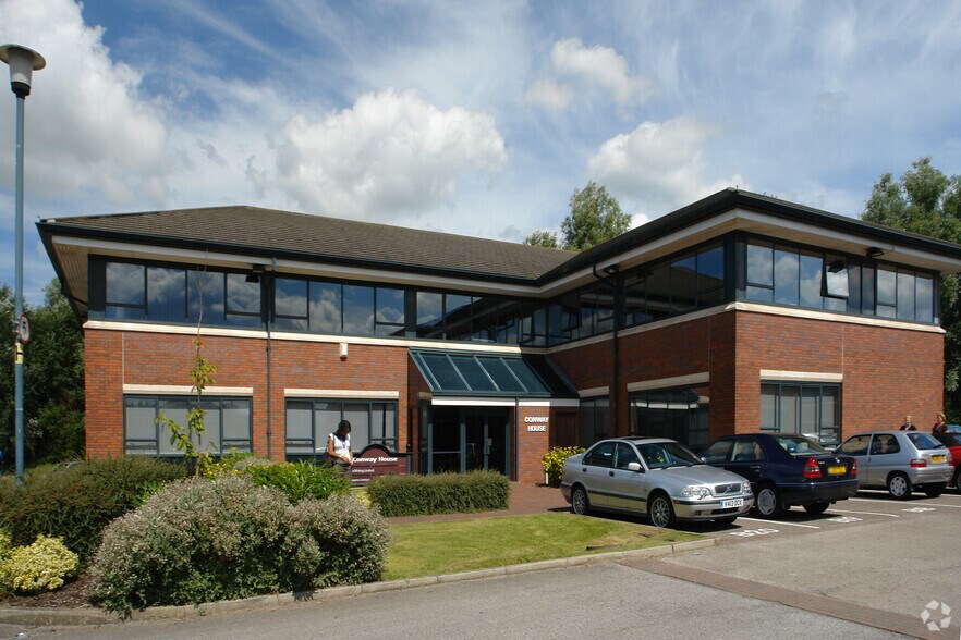 Foxhole Rd, Chorley à louer - Photo du bâtiment - Image 3 de 3
