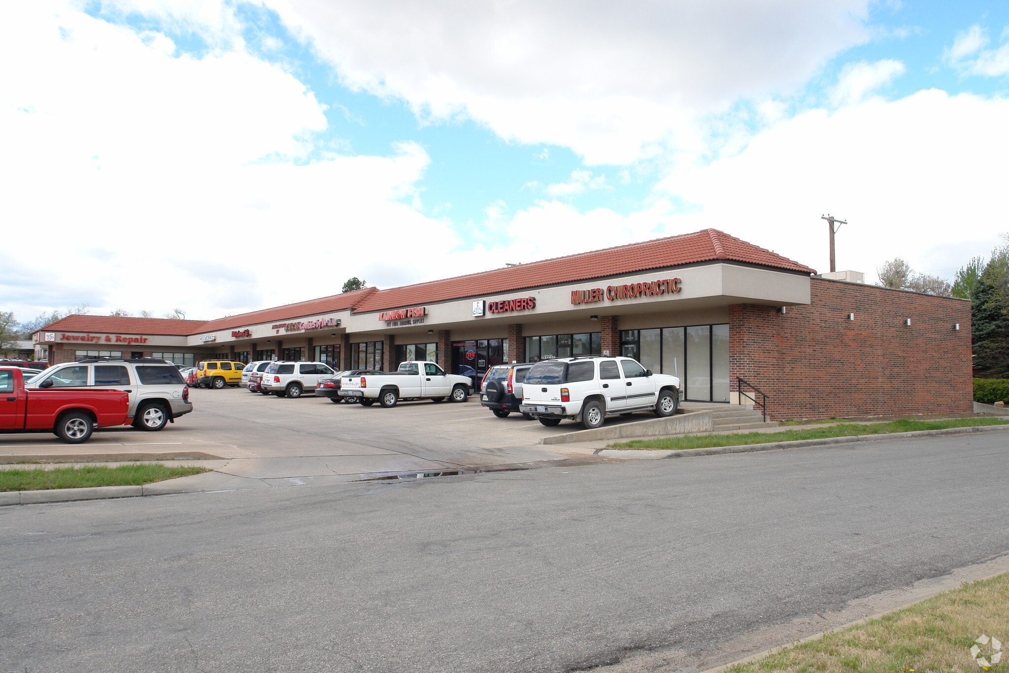 4618 E Central Ave, Wichita, KS for lease Primary Photo- Image 1 of 2