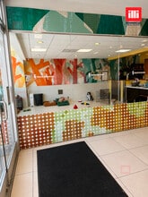 12205 Ventura Blvd, Studio City, CA for lease Interior Photo- Image 2 of 10