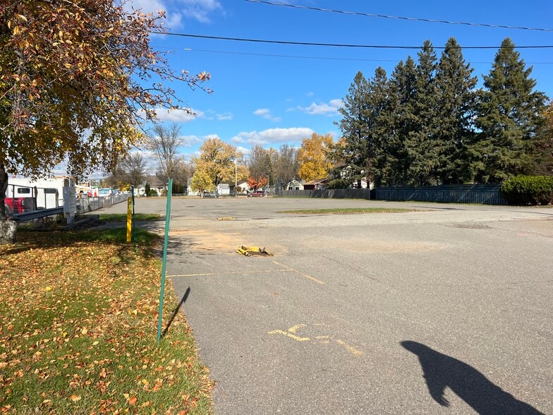 930 Single Ave, Wausau, WI for sale - Building Photo - Image 3 of 25