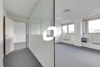Plus de détails pour 2 Rue De Marly Le Roi, Le Chesnay-Rocquencourt - Bureau à louer