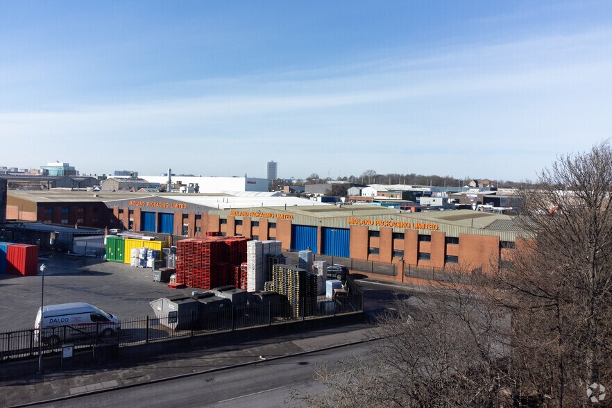 Cheston Rd, Birmingham à louer - Photo du bâtiment - Image 2 de 6