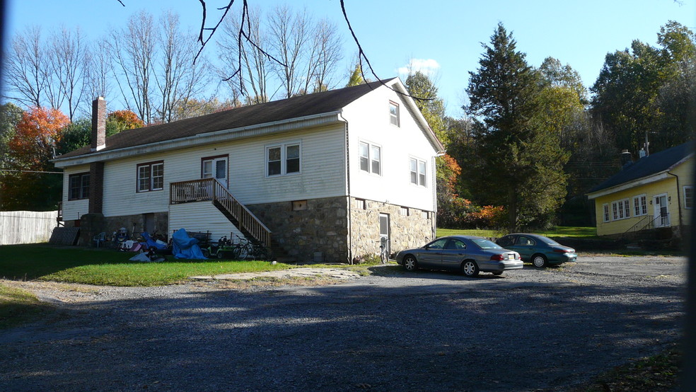 71 Dreamland Park Dr, Fleetwood, PA for sale - Building Photo - Image 1 of 1