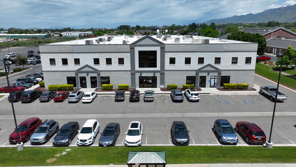 517 W 100 N, Providence, UT à louer - Photo du bâtiment - Image 1 de 20