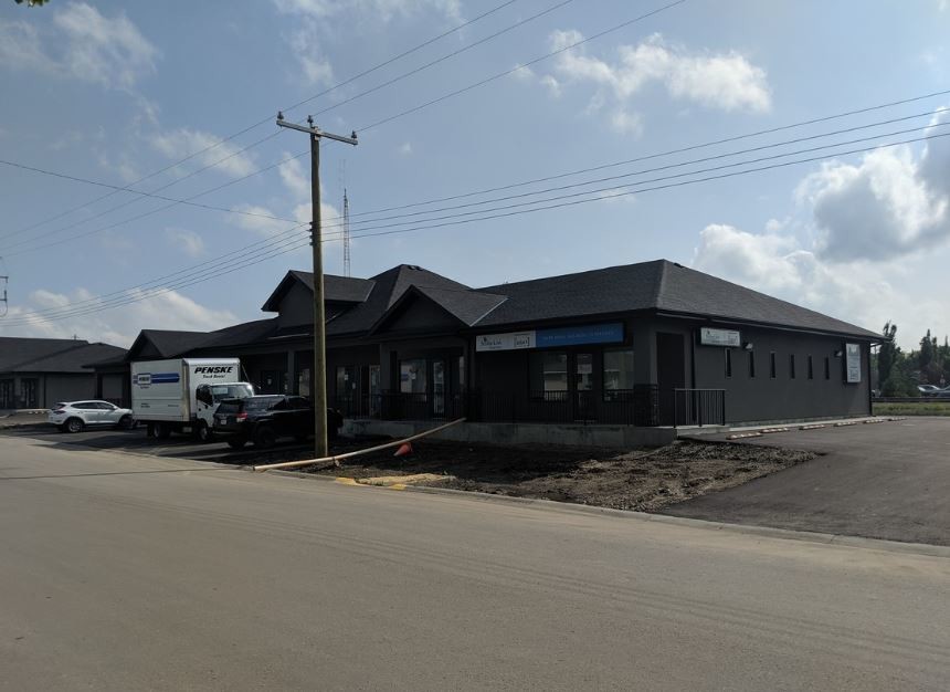 209 10 Av S, Carstairs, AB à louer Photo du bâtiment- Image 1 de 3