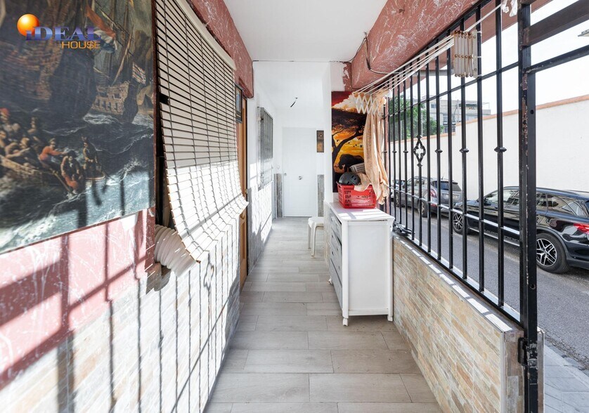 Retail in Granada, Granada for sale - Interior Photo - Image 3 of 23