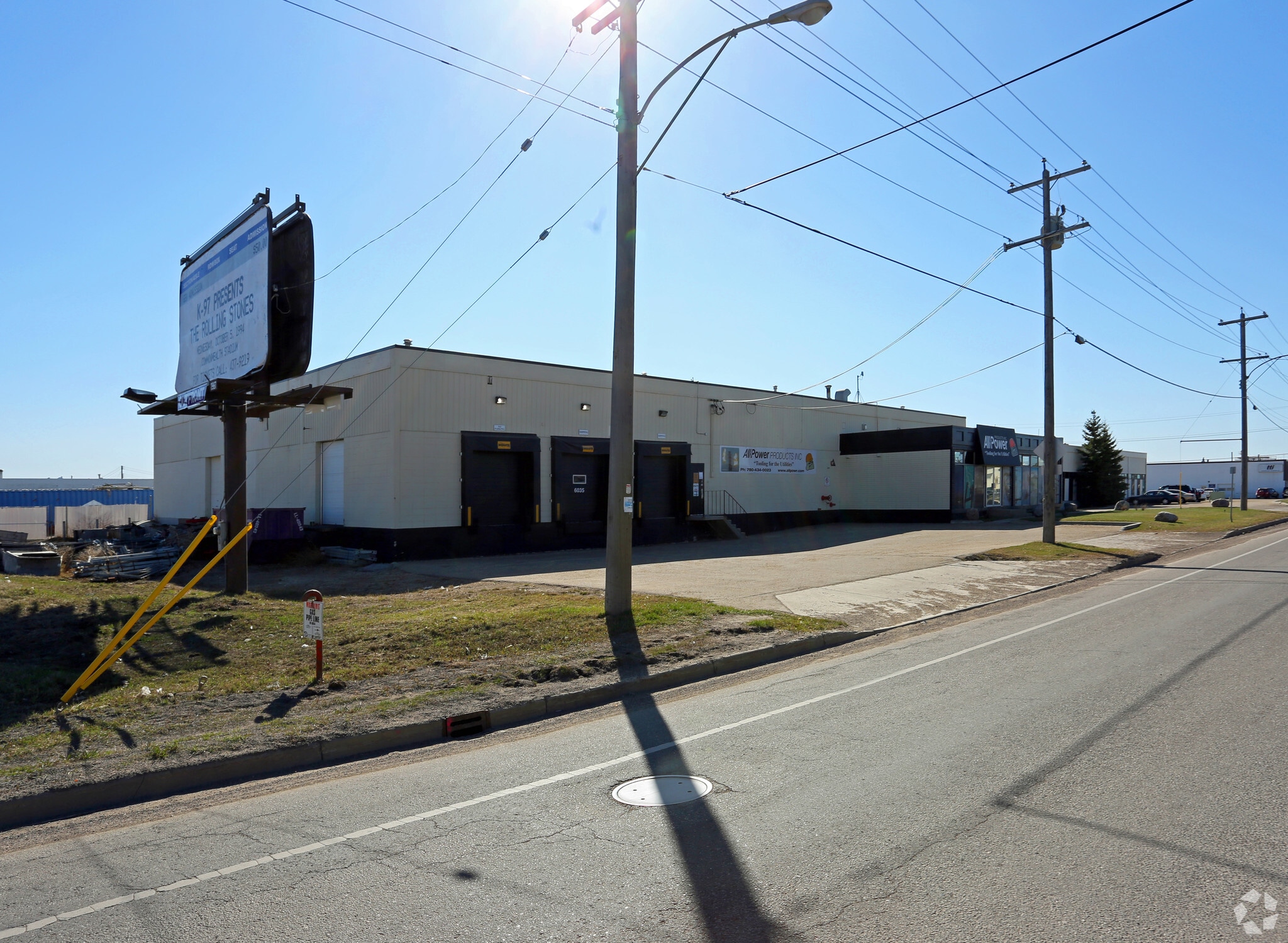 6035 97th St NW, Edmonton, AB à vendre Photo principale- Image 1 de 1