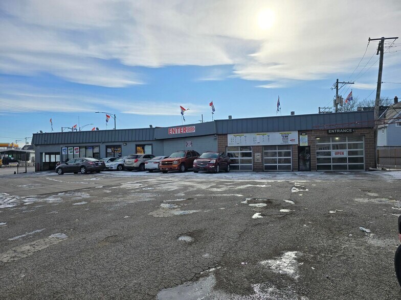 4801 W Grand Ave, Chicago, IL à vendre - Photo du bâtiment - Image 3 de 15