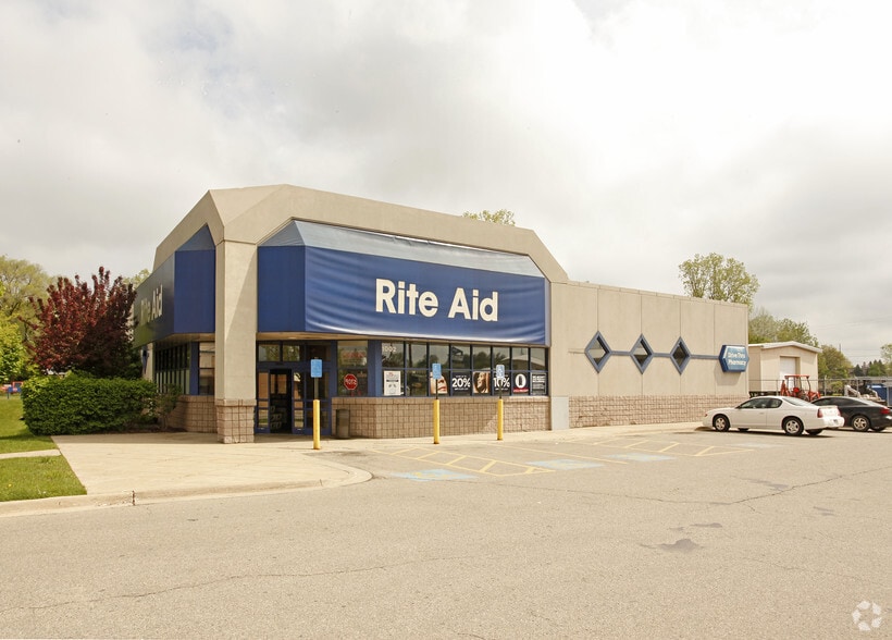 1002 E Grand River Ave, Howell, MI for sale - Primary Photo - Image 1 of 2