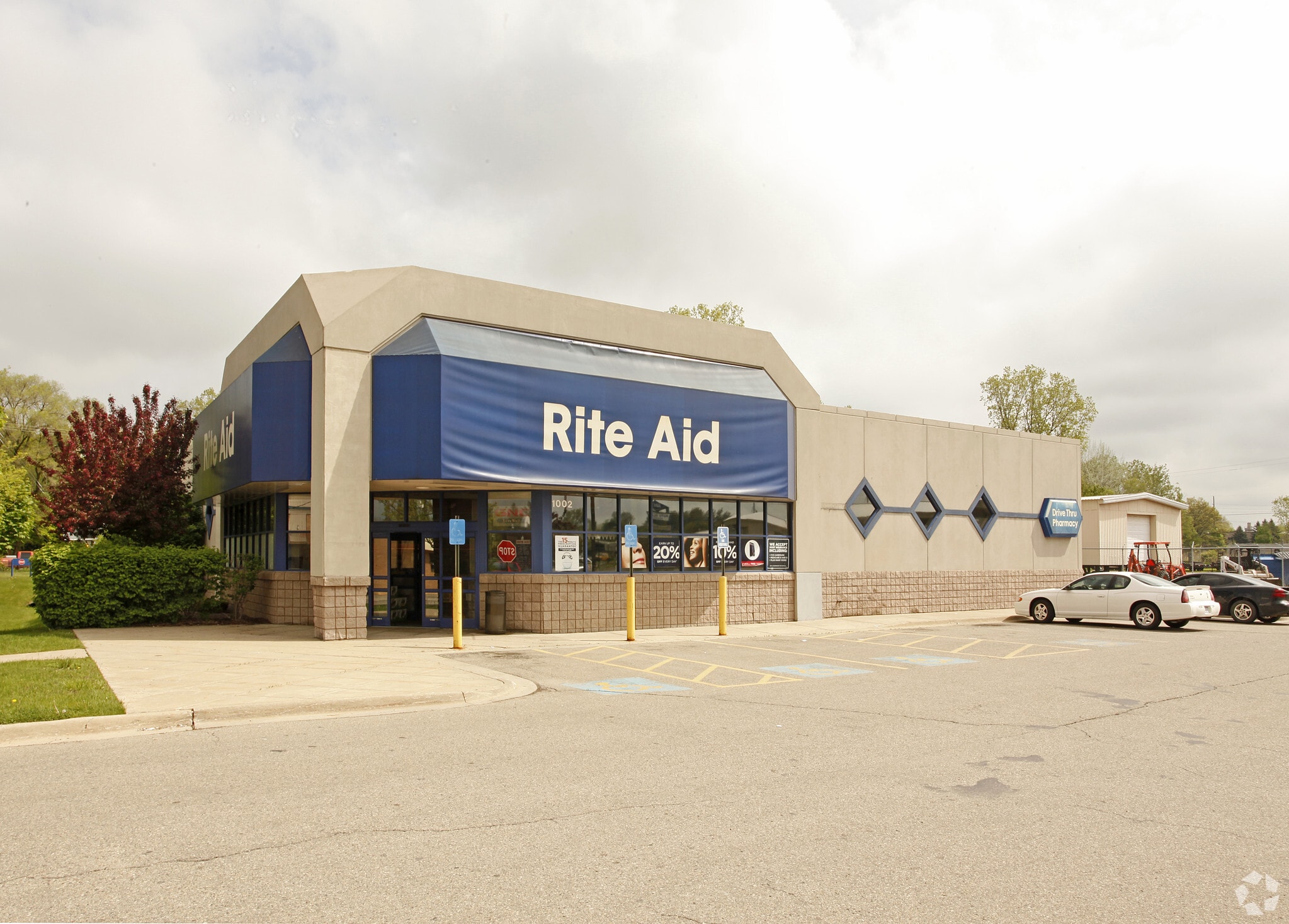 1002 E Grand River Ave, Howell, MI for sale Primary Photo- Image 1 of 3