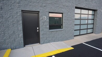 4030 Stockton Hill Rd, Kingman, AZ for lease Building Photo- Image 2 of 20