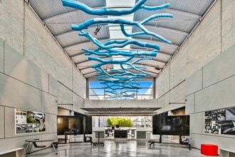 9800 Campus Point Dr, San Diego, CA à louer Photo intérieure- Image 2 de 16