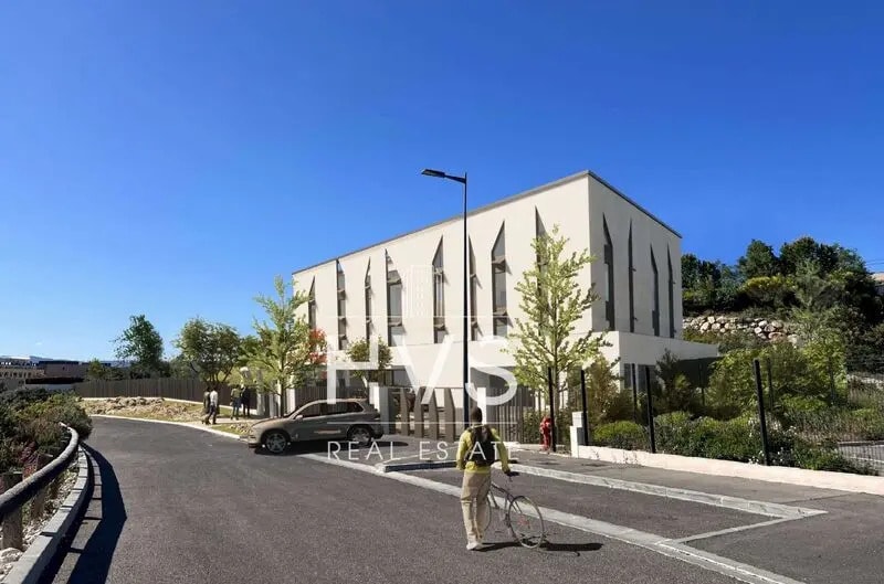 Office in Aix-en-Provence for lease Building Photo- Image 1 of 10