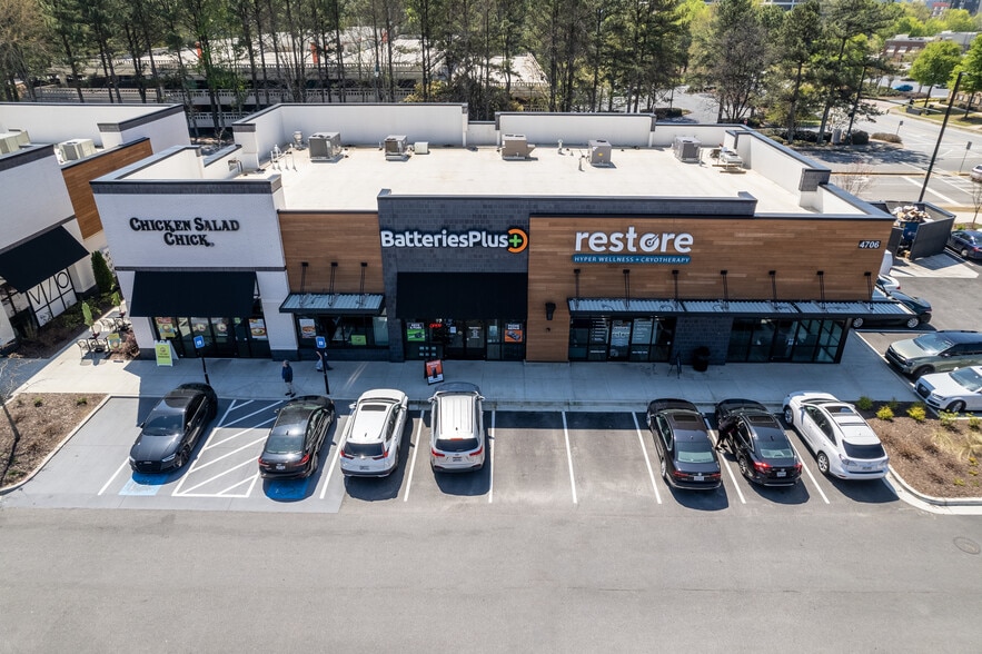 Retail in Atlanta, GA for lease - Building Photo - Image 3 of 10