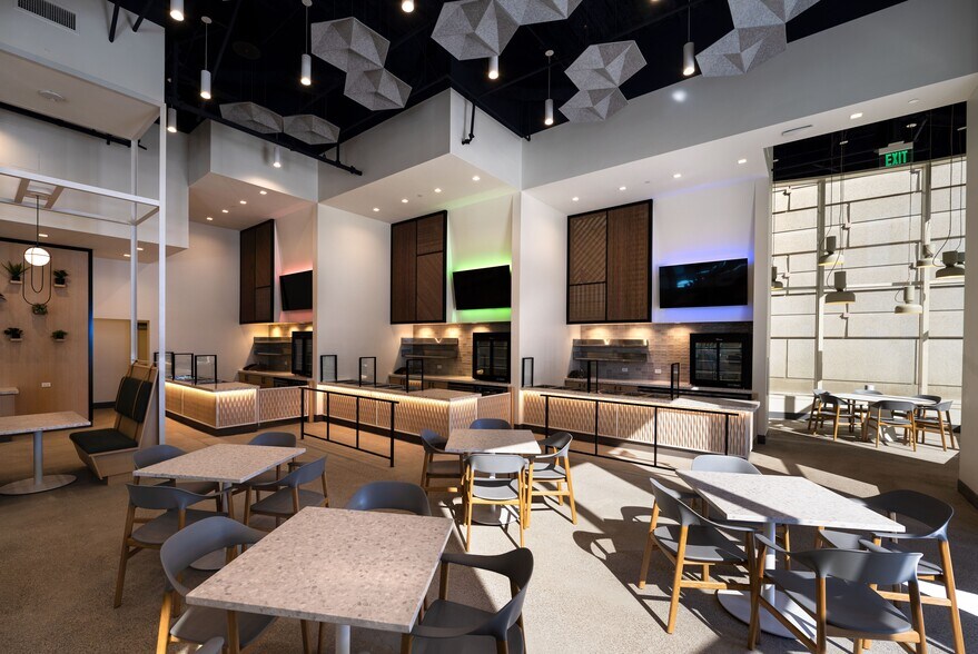 800 N Brand Blvd, Glendale, CA à louer - Photo intérieure - Image 3 de 8