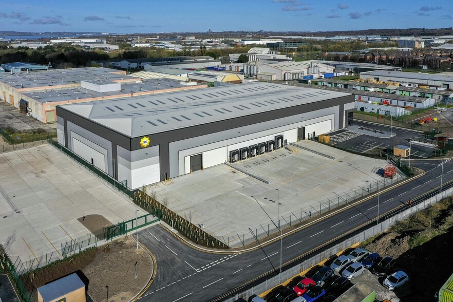 Stirling Rd, Liverpool for lease - Building Photo - Image 3 of 8