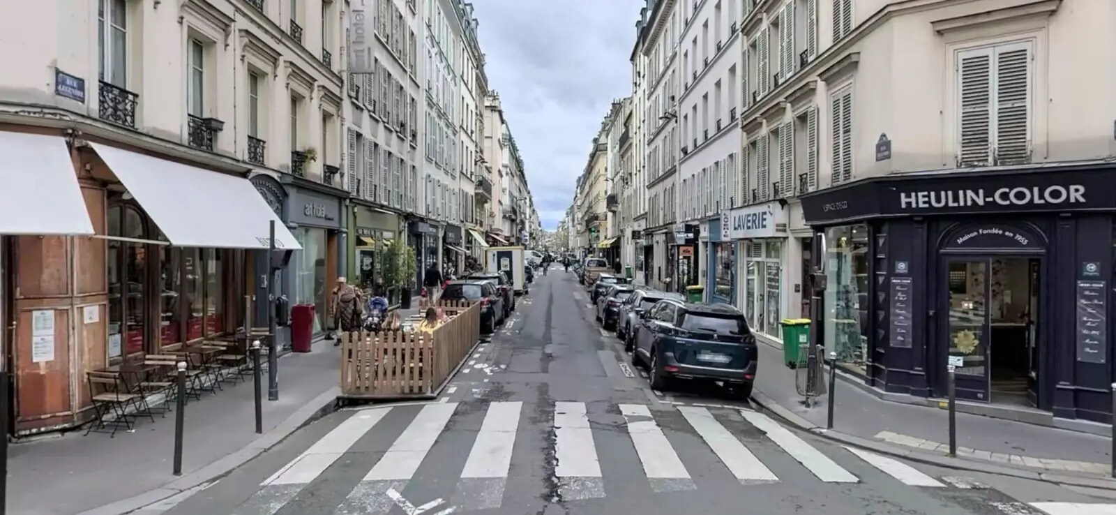 Commerce de détail dans Paris à louer Photo du bâtiment- Image 1 de 4