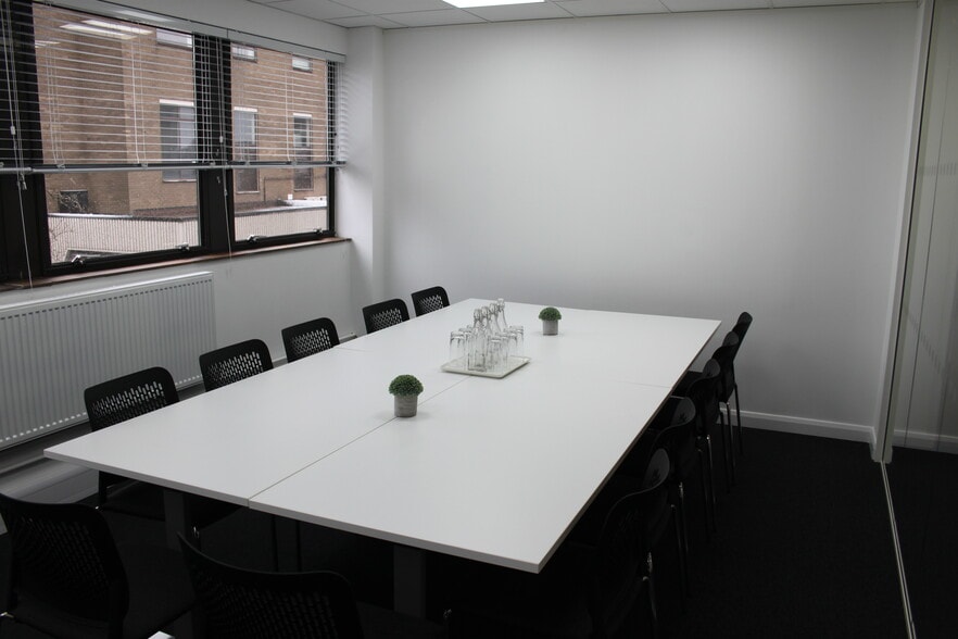 Trinity St, Peterborough for lease - Interior Photo - Image 2 of 41