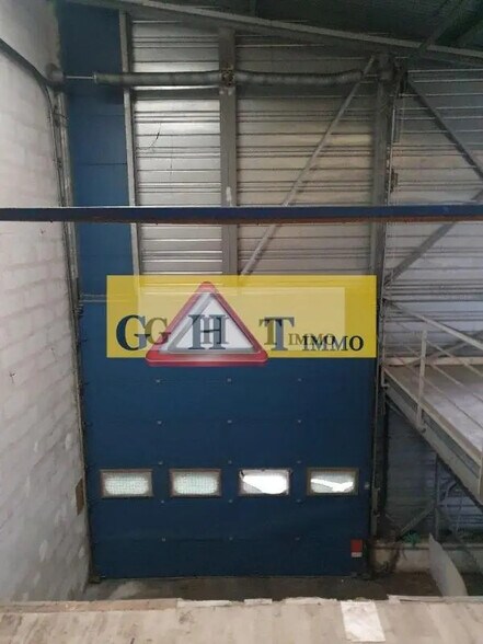 Industrial in La Courneuve for lease - Interior Photo - Image 1 of 7