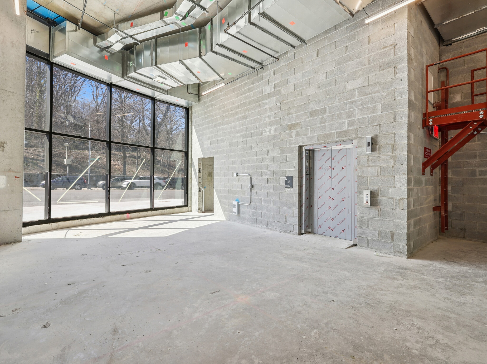 4650 Broadway, New York, NY for lease Interior Photo- Image 1 of 2