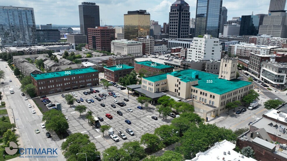 303 N Alabama St, Indianapolis, IN à louer - Photo du bâtiment - Image 2 de 7