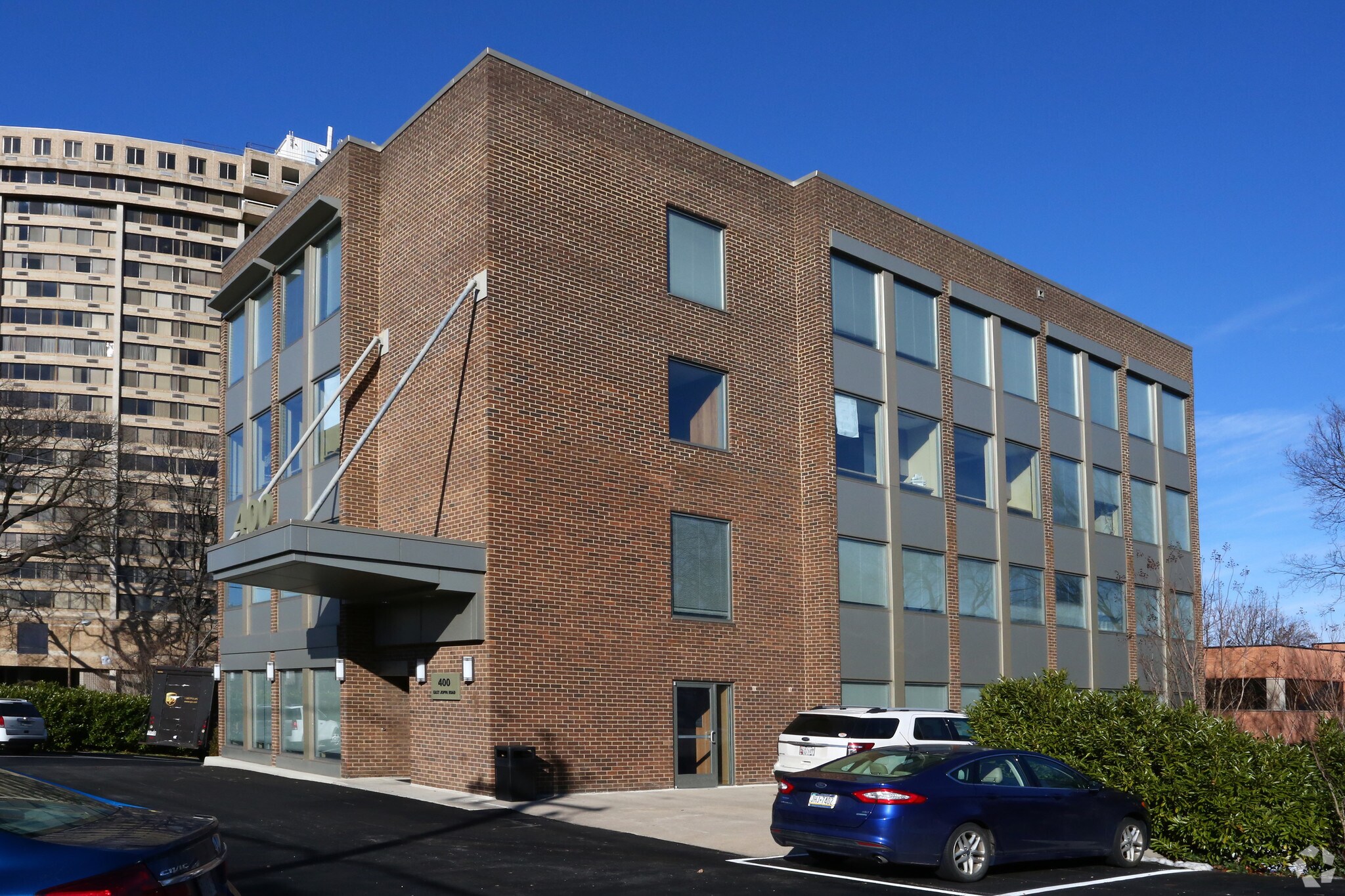 400 E Joppa Rd, Towson, MD à louer Photo du bâtiment- Image 1 de 8