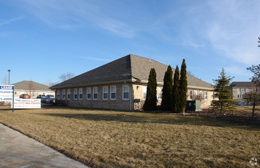 901 S Cedar St, Mason, MI à vendre - Photo du bâtiment - Image 2 de 3