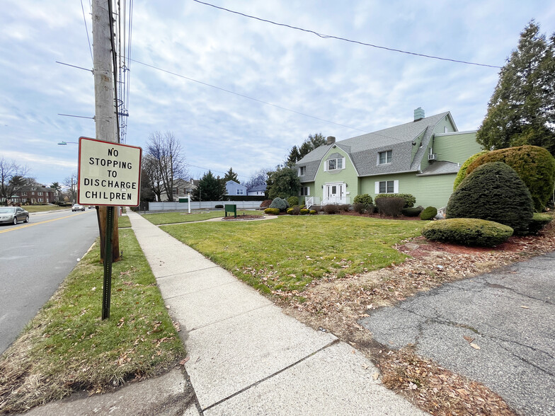 439 Maywood Ave, Maywood, NJ à vendre - Photo du bâtiment - Image 1 de 1