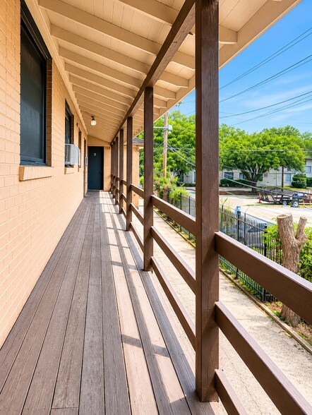4810 Gaston Ave, Dallas, TX à vendre - Photo du bâtiment - Image 3 de 10