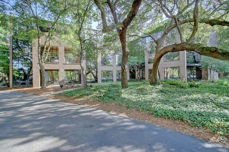 710 Johnnie Dodds Blvd, Mount Pleasant, SC à vendre Photo du bâtiment- Image 1 de 12