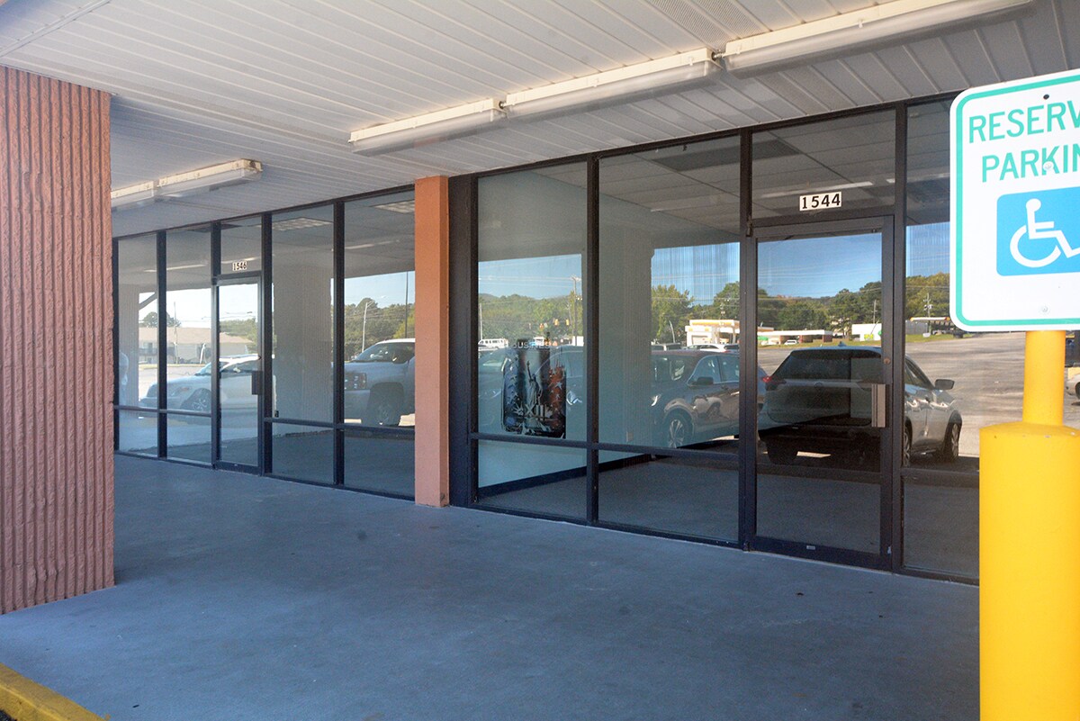 1540-1556 Greenbrier Dear Rd, Anniston, AL à louer Photo du bâtiment- Image 1 de 1