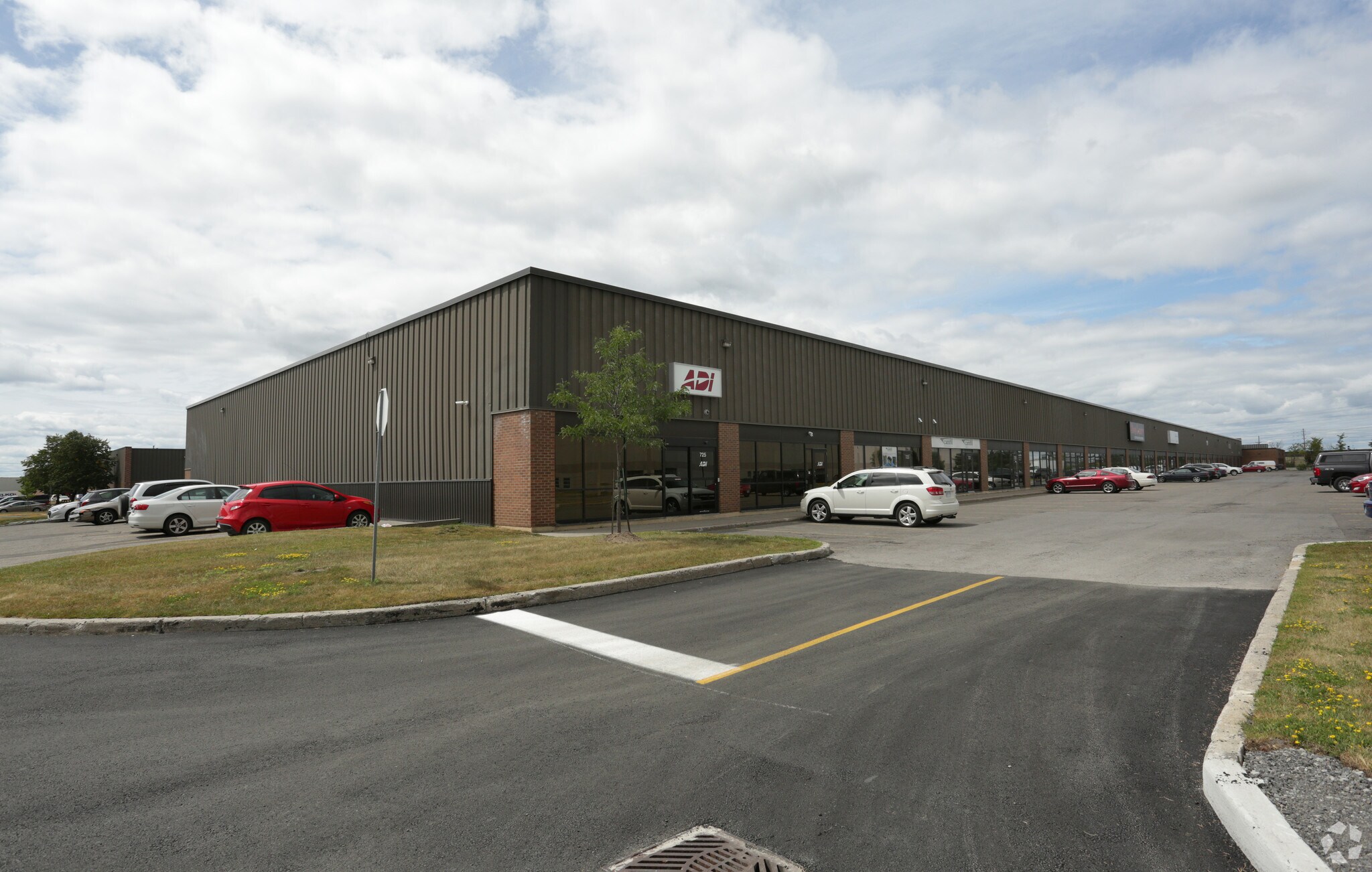 1280-1290 Old Innes Rd, Ottawa, ON à vendre Photo principale- Image 1 de 1