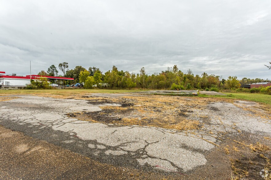 965 Goodman Rd W, Horn Lake, MS for sale - Building Photo - Image 2 of 2