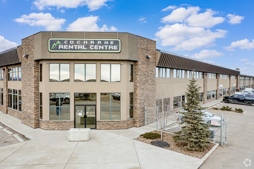 41070 Cook Rd, Rocky View No 44, AB à vendre - Photo du bâtiment - Image 2 de 26