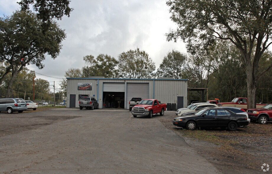 10341 E Hillsborough Ave, Tampa, FL à vendre - Photo principale - Image 3 de 4