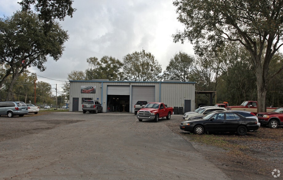 10341 E Hillsborough Ave, Tampa, FL for sale - Primary Photo - Image 3 of 4