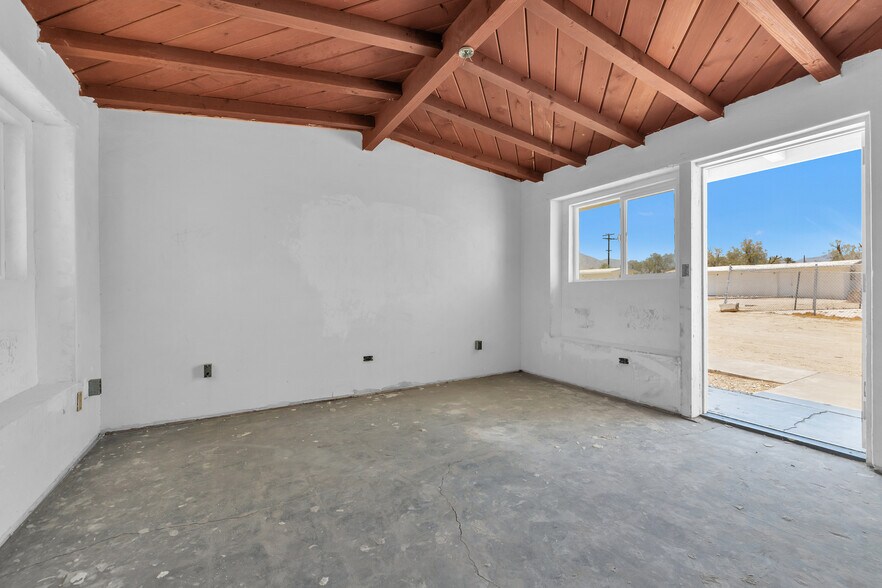 3241 Borrego Valley Rd, San Diego, CA à vendre - Photo du bâtiment - Image 3 de 39