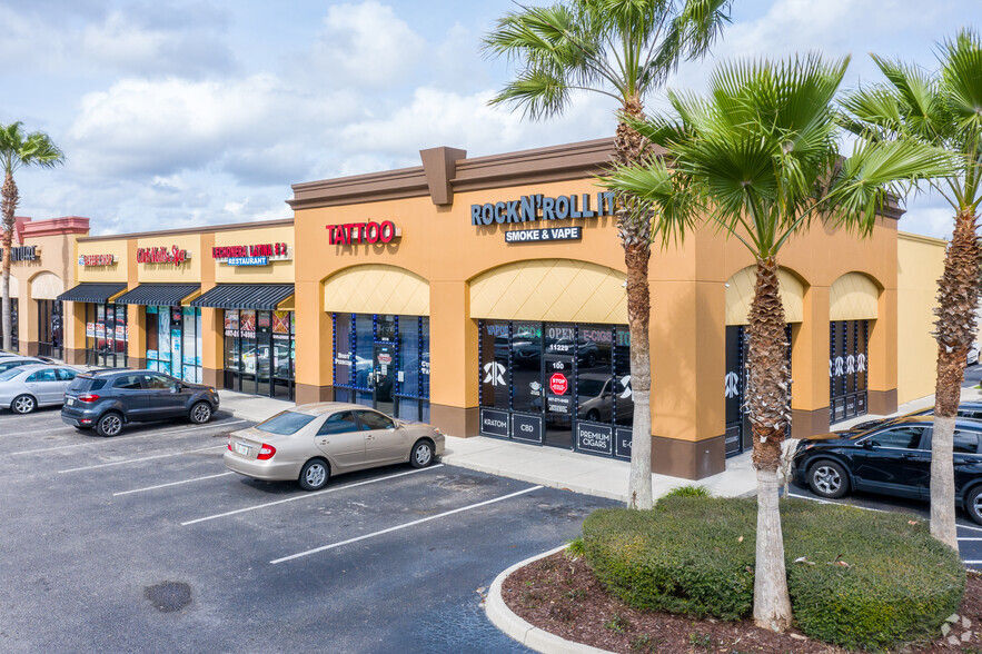 11229 E Colonial Dr, Orlando, FL for lease - Building Photo - Image 1 of 6