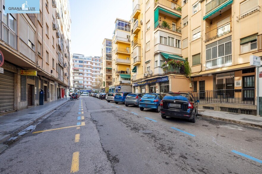 Calle Ángel Barrios, 3, Granada, Granada for sale - Building Photo - Image 2 of 32