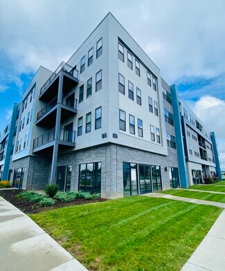 Plus de détails pour 85-86 Hangar Rd West, Rome, NY - Commerce de détail à louer