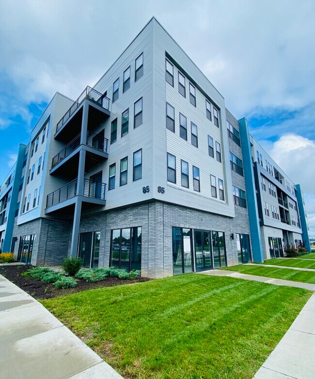 More details for 85-86 Hangar Rd West, Rome, NY - Retail for Lease