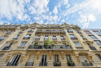 More details for 12 Rue Du Bouquet De Longchamp, Paris - Office for Lease